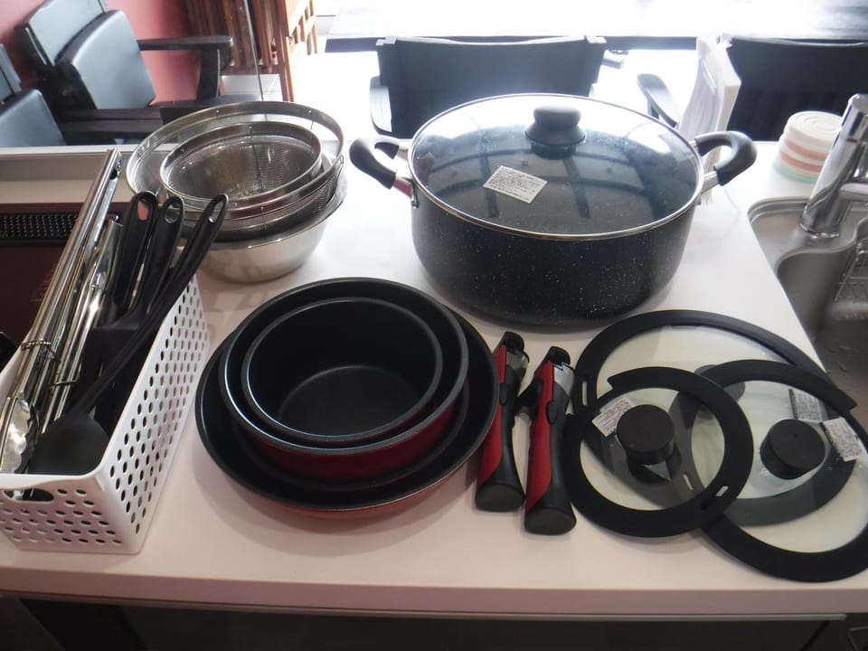 Kitchen or kitchenette, kitchen