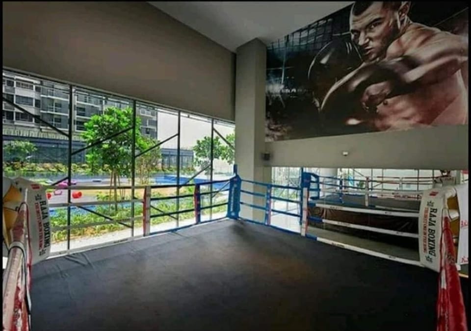 Luxury Resort Suite Kuala Lumpur@5mins to Mid Valley, Sunway Apartment in Petaling Jaya