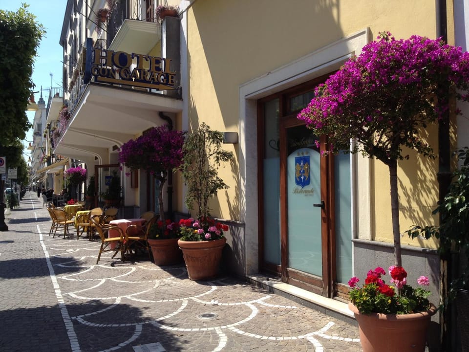Facade/entrance, Day