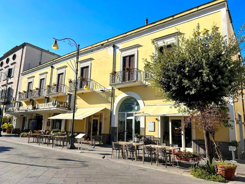 Hotel Ristorante Amitrano Hotel in Pompeii