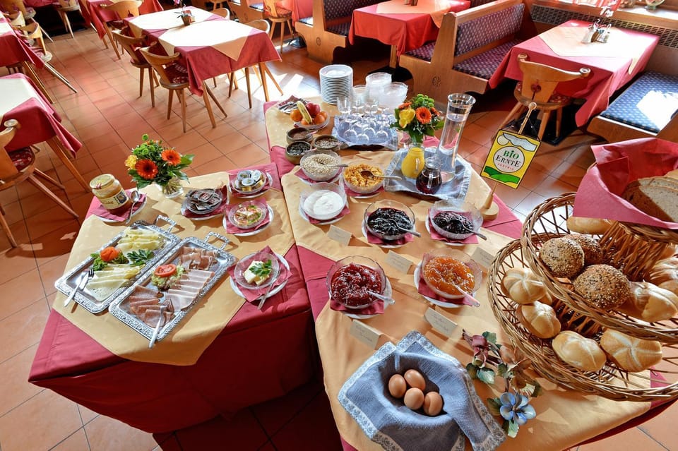 Food close-up, Food and drinks