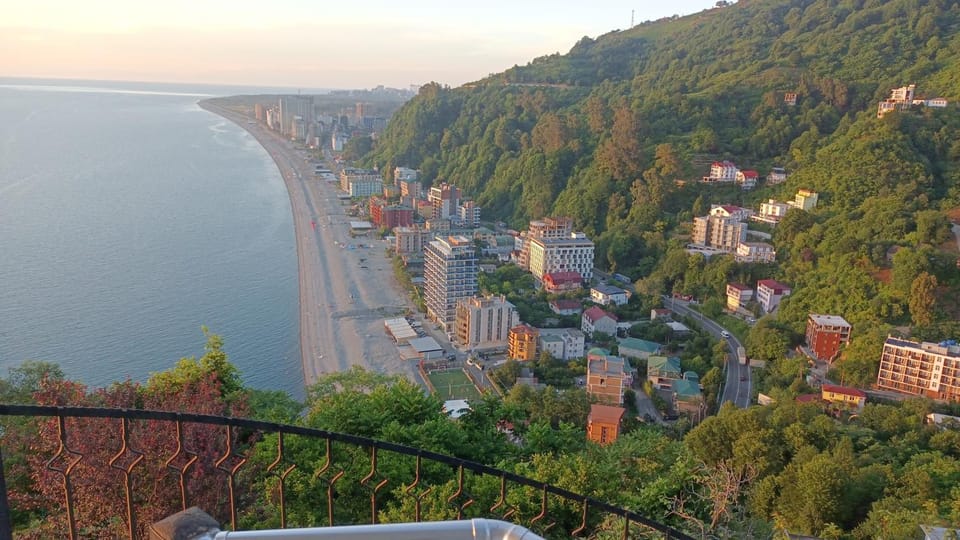 Albatross Kvariati Guest House Bed and Breakfast in Batumi