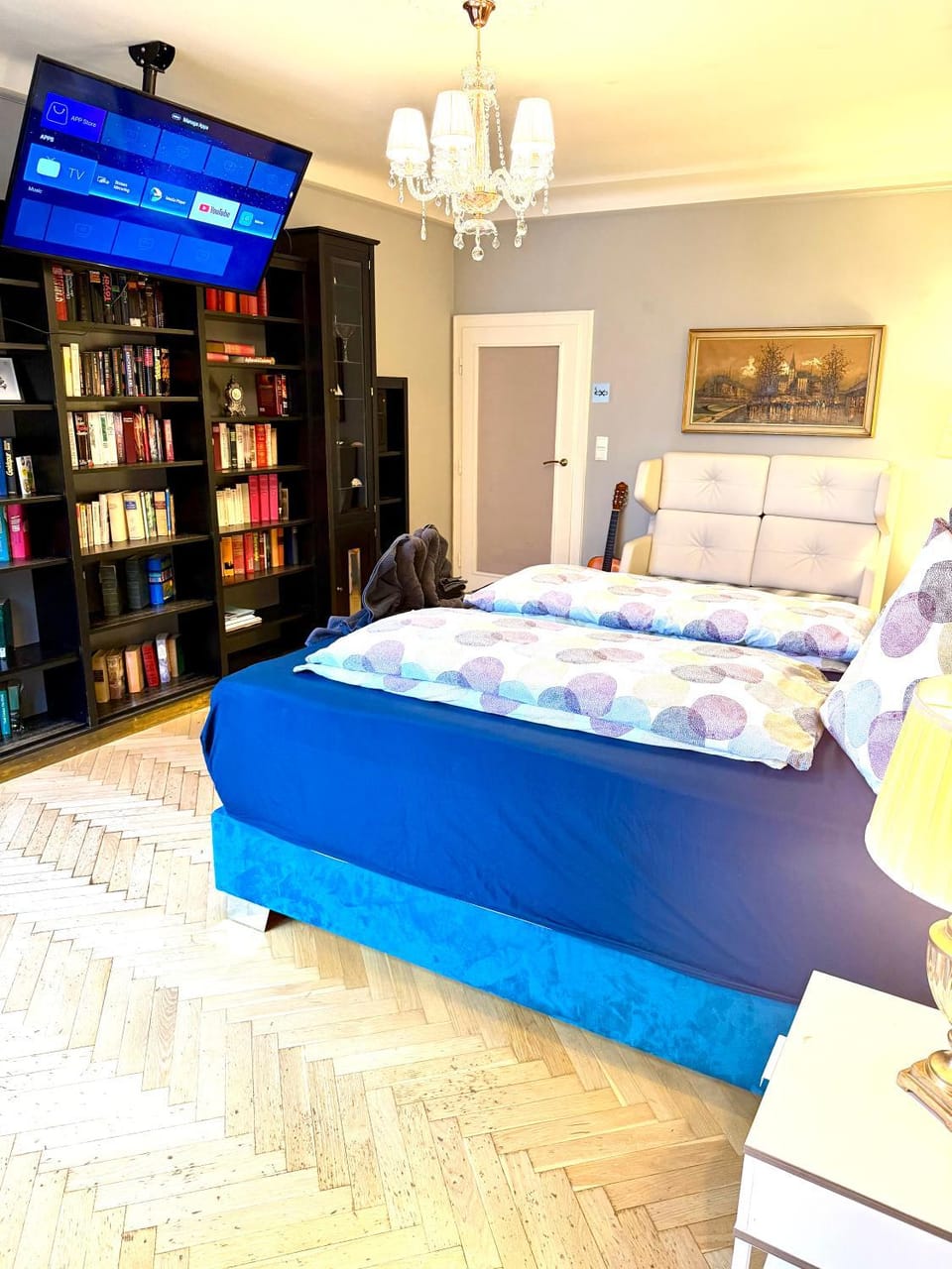 Center Apartment with 360° Rooftop Apartment in Vienna