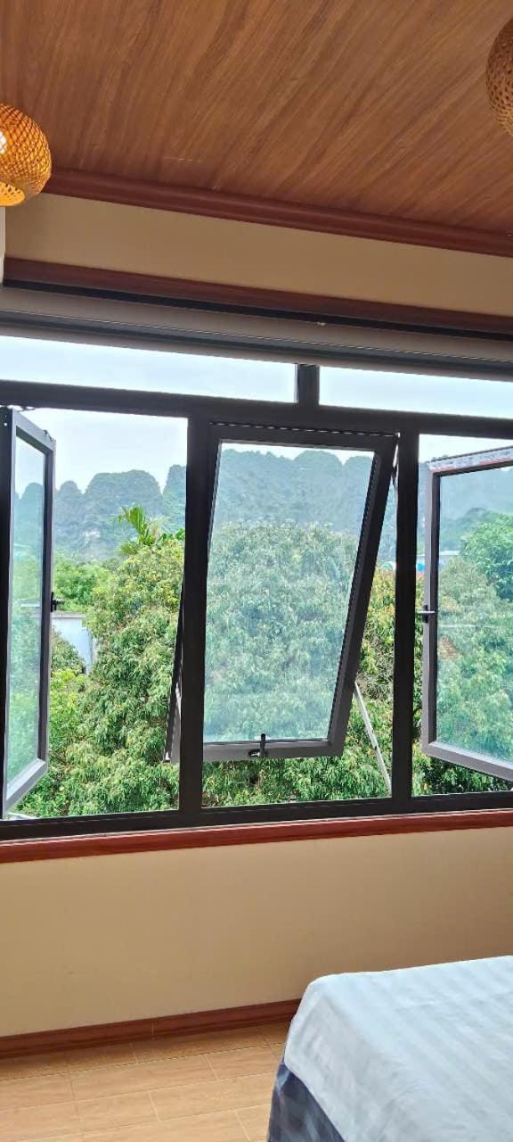 Natural landscape, View (from property/room), Bedroom, Mountain view