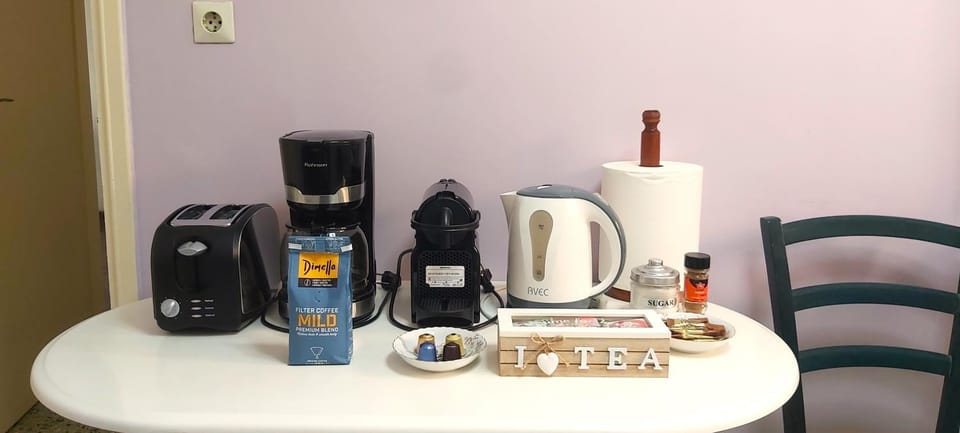 Coffee/tea facilities, Kitchen or kitchenette