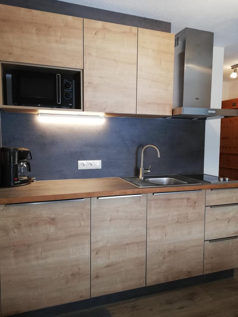 Day, Kitchen or kitchenette