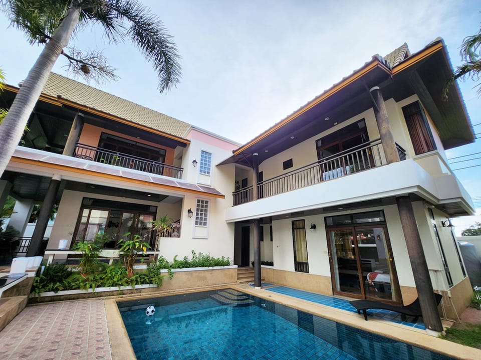 Property building, Swimming pool