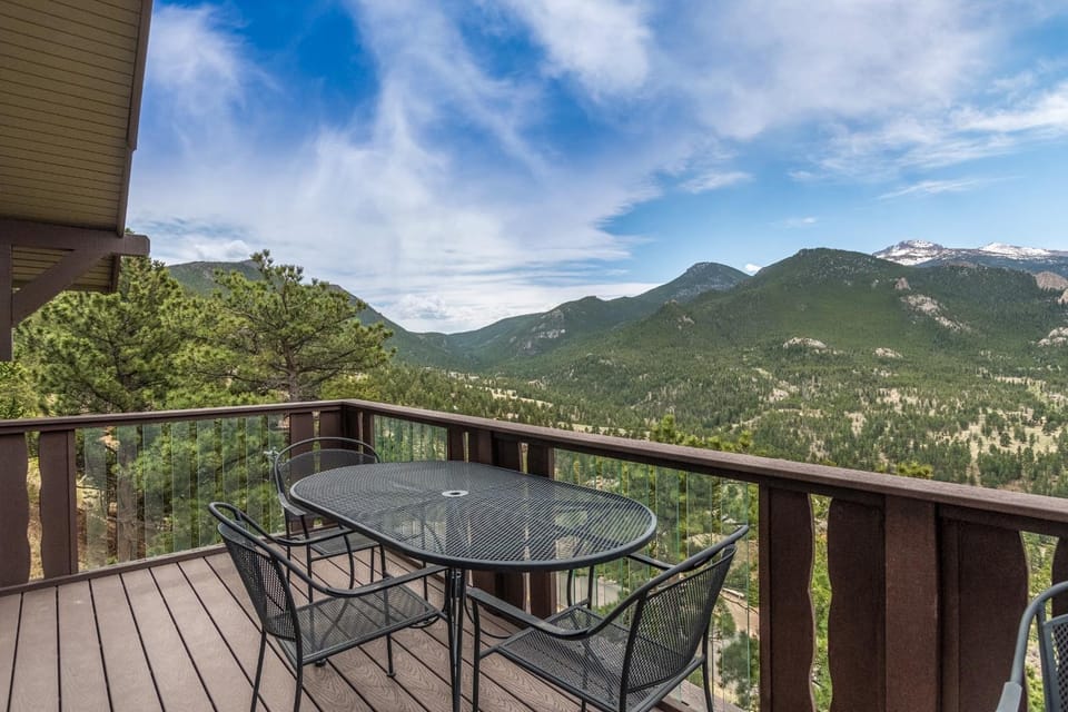 Balcony/Terrace, Mountain view