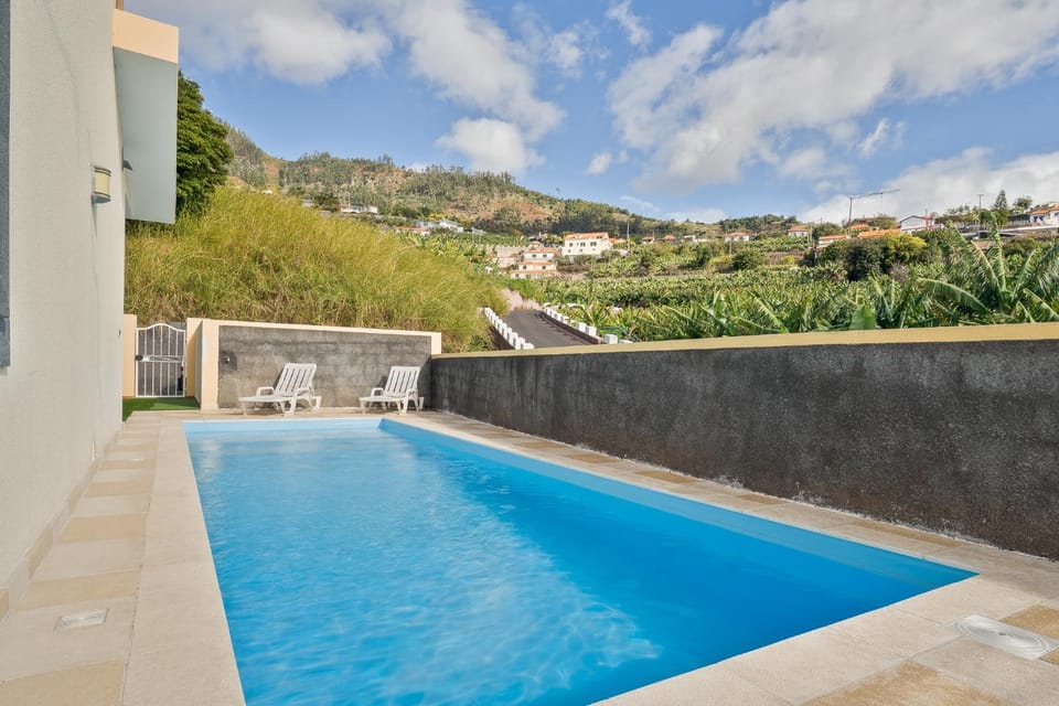 Mountain view, Swimming pool, Swimming pool