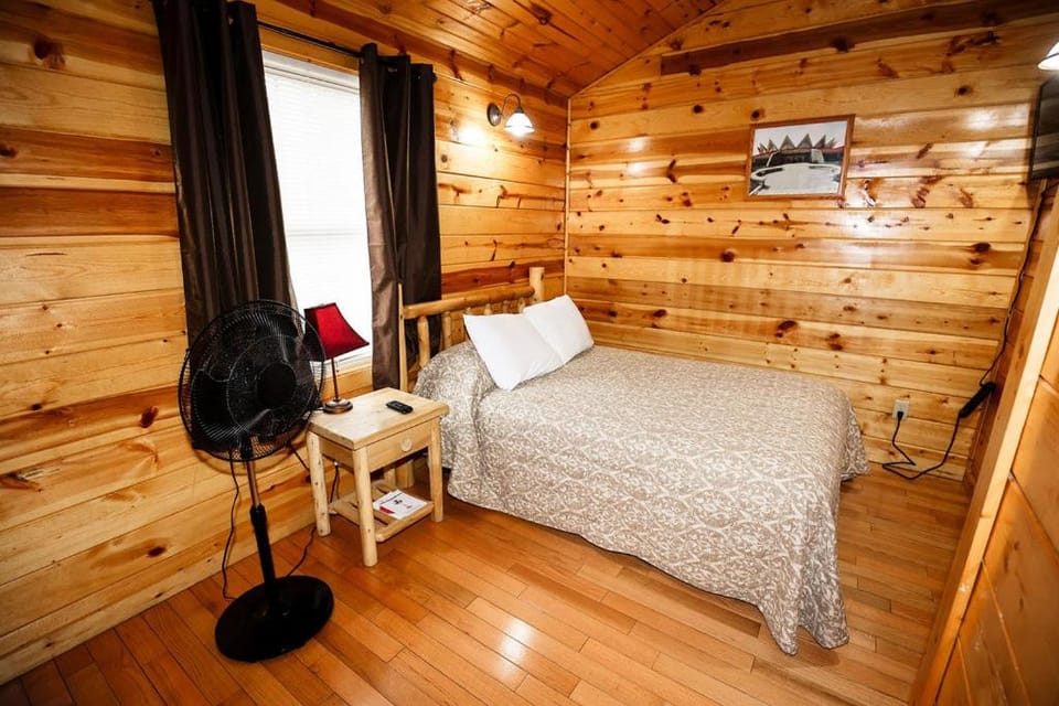 The Cabins at Pine Haven - Beckley Cabin in West Virginia