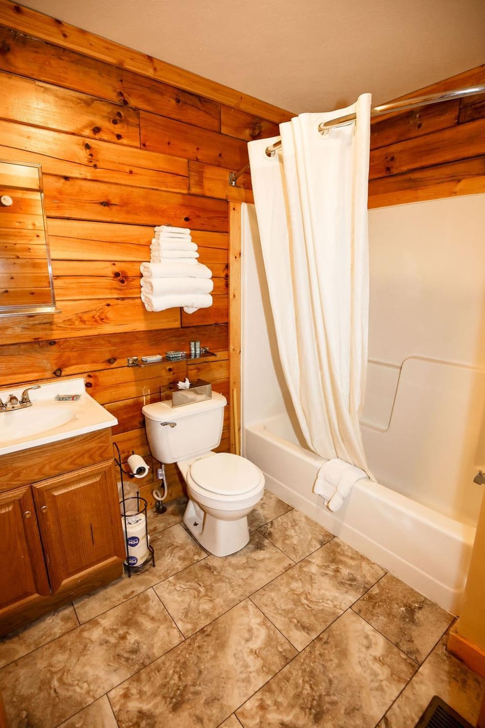 The Cabins at Pine Haven - Beckley Cabin in West Virginia