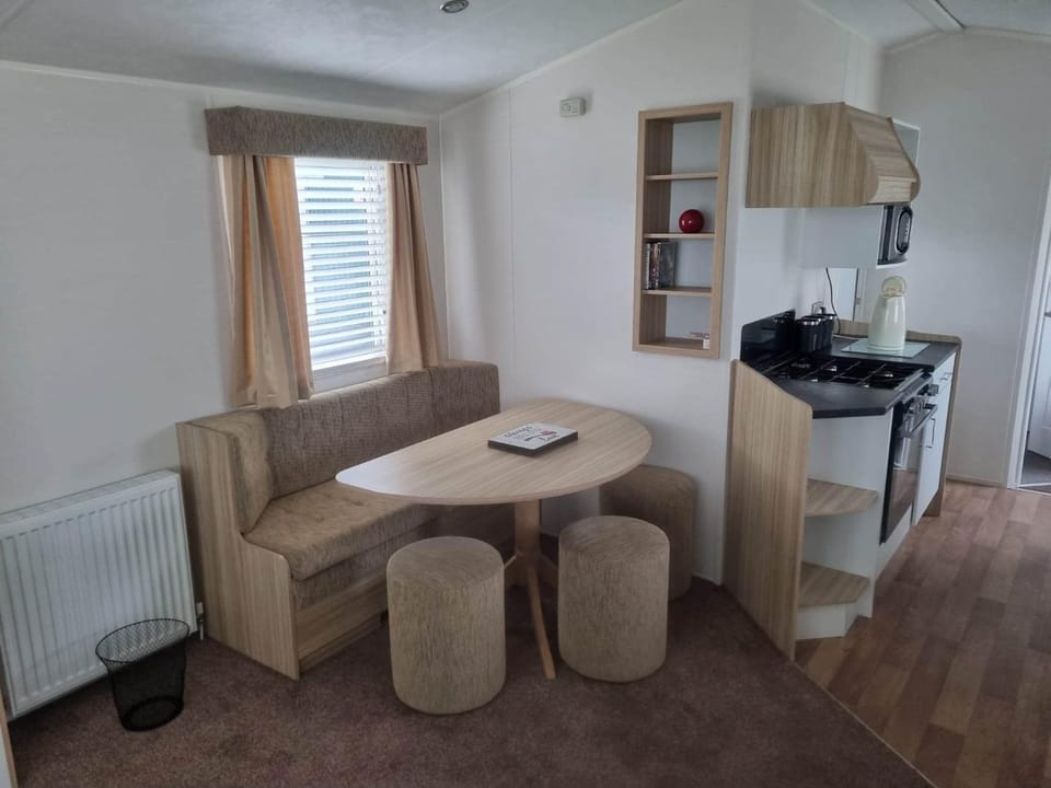 8 berth caravan PG214 Golden Palm Chapel st Leonards Campground/ 
RV Resort in Chapel Saint Leonards