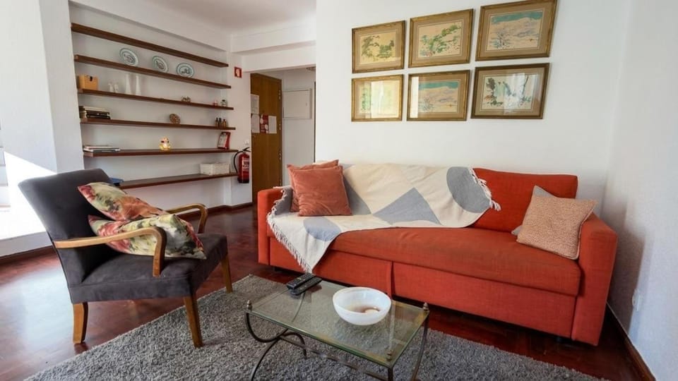 Cozy and Spacious apartment in Graça, Lisbon Apartment in Lisbon