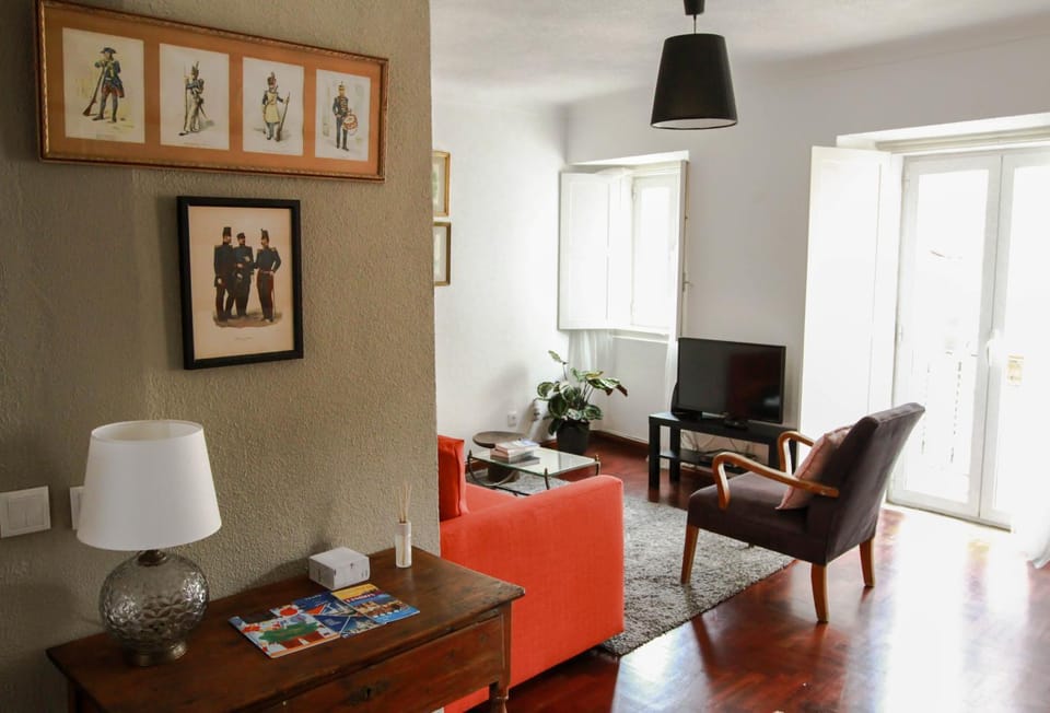 Cozy and Spacious apartment in Graça, Lisbon Apartment in Lisbon