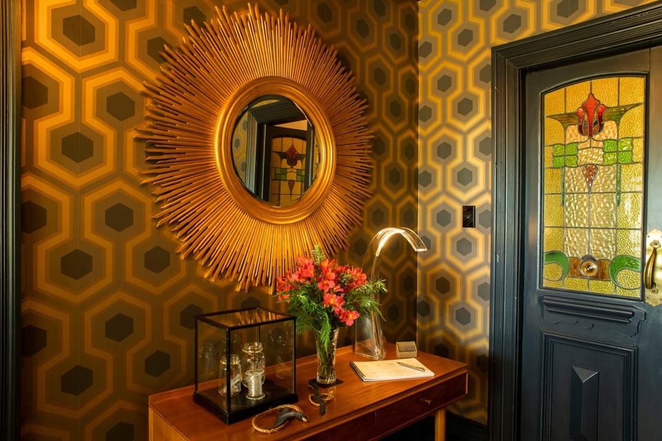 Lobby or reception, Decorative detail