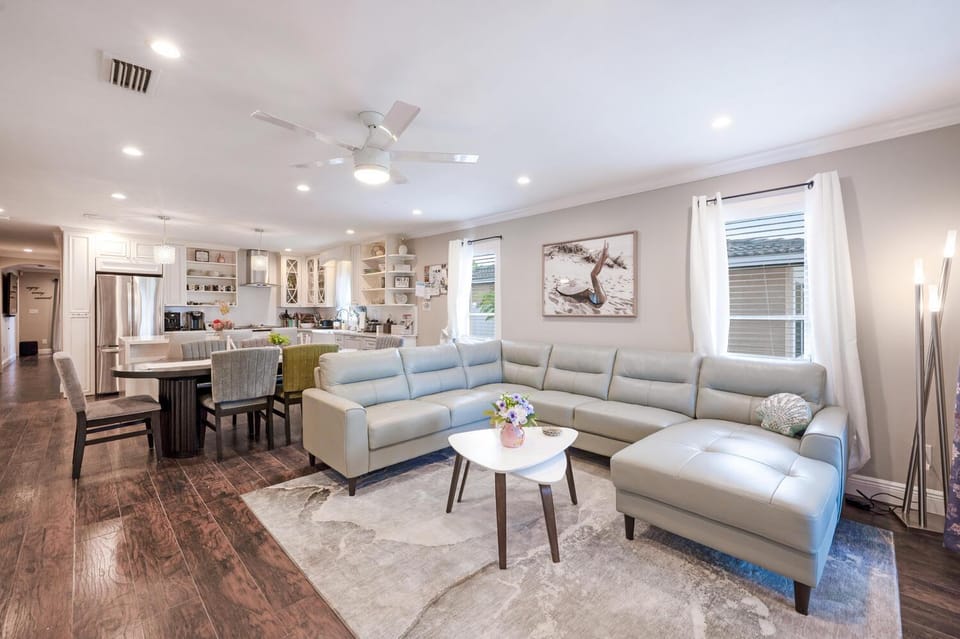 Naples Getaway House in Naples Park