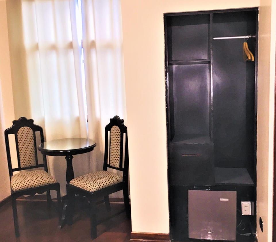 Hostal Carlos Tenaud Bed and Breakfast in San Isidro