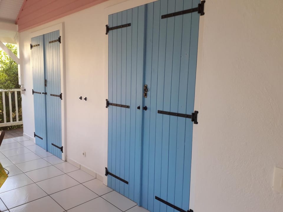 ti case gwada location House in Sainte-Anne