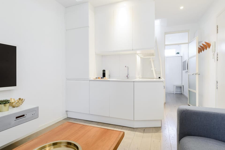 Kitchen or kitchenette, Living room, Dining area