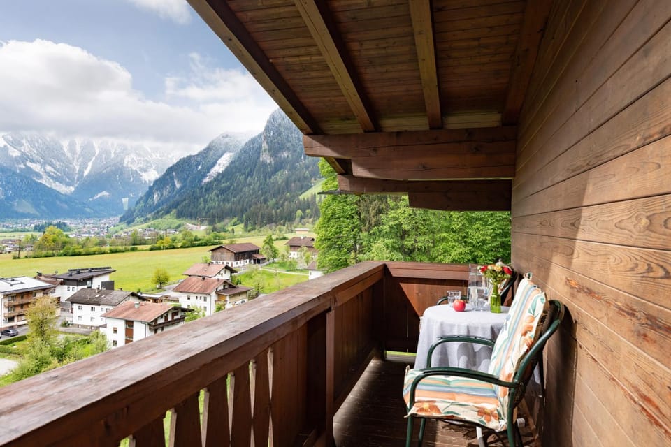 Patio, Balcony/Terrace, Mountain view