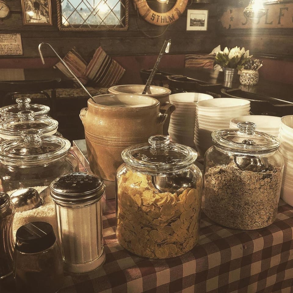 Food and drinks, Food, Breakfast, Continental breakfast, Buffet breakfast