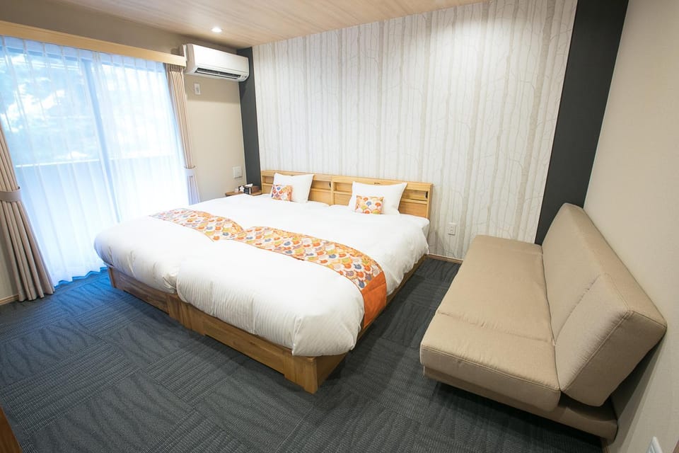 Living room, Bedroom
