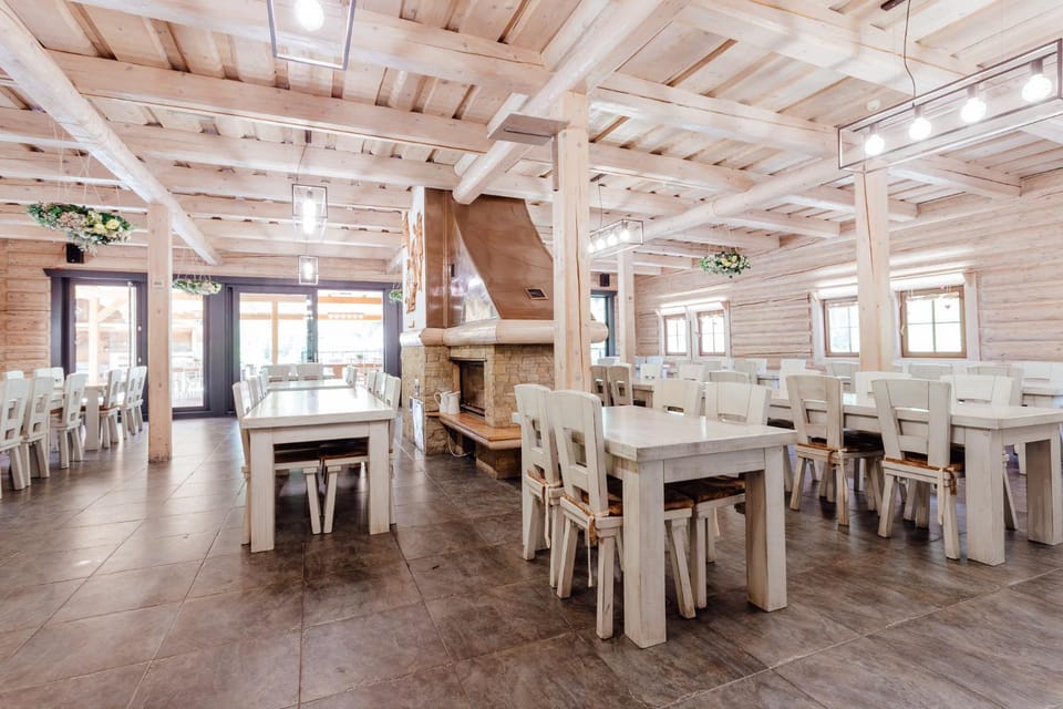 Restaurant/places to eat, Restaurant/places to eat
