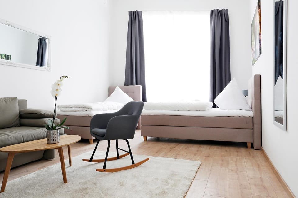 BLISSE by ROCKCHAIR Apartments l SUPERHOST Status l 5 Schlafzimmer 3 Bäder 3 Balkone l Family & Business Flair welcomes you! Apartment in Berlin