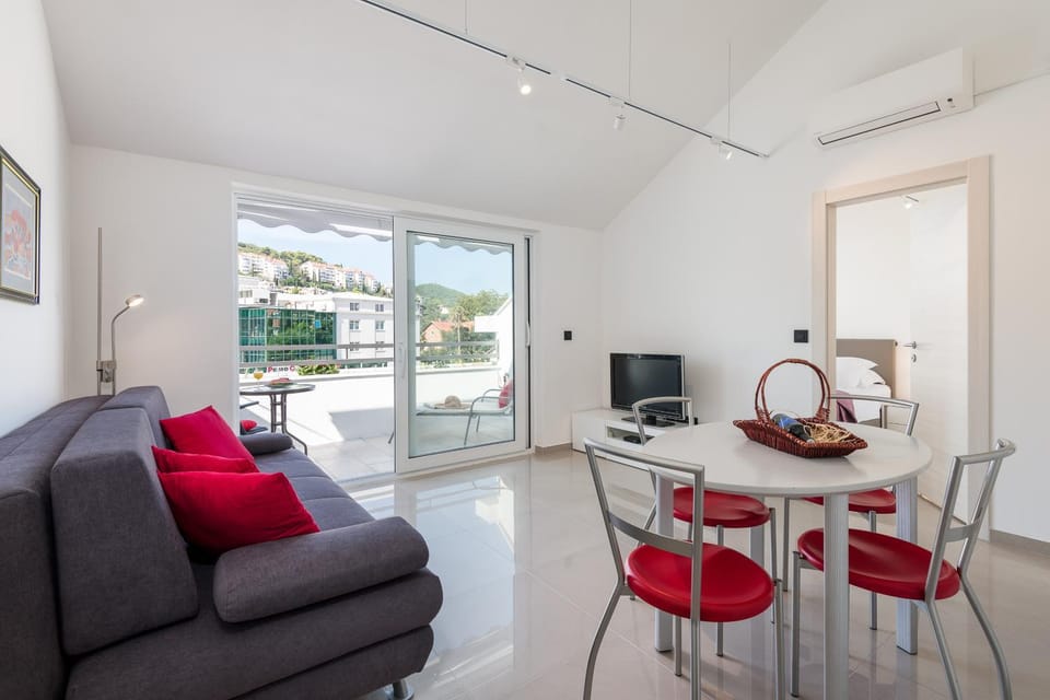Balcony/Terrace, Living room, Dining area