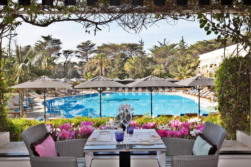 Restaurant/places to eat, Day, Swimming pool, Swimming pool