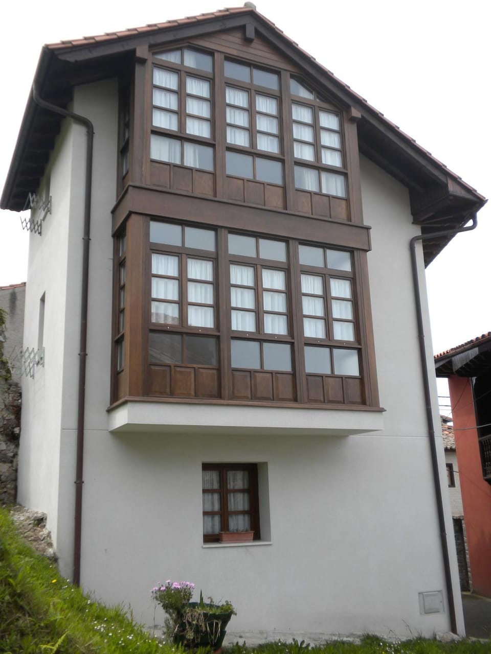 Facade/entrance