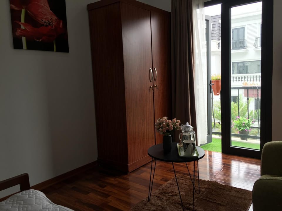Lea House Ha Long Bed and Breakfast in Laos