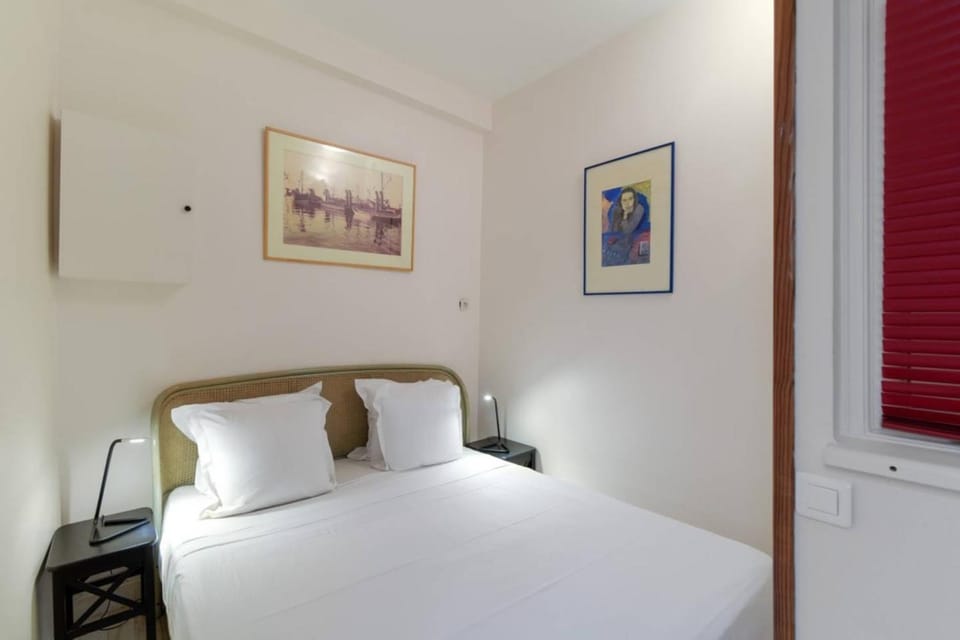 Charming 2 Bedroom Apartment in the Heart of Paris Apartment in Paris