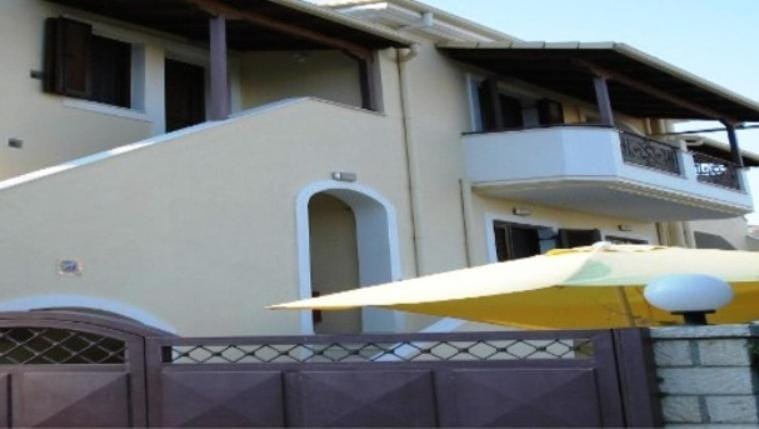 VILLA KAROLINA Tsogkas Apartment in Peloponnese, Western Greece and the Ionian