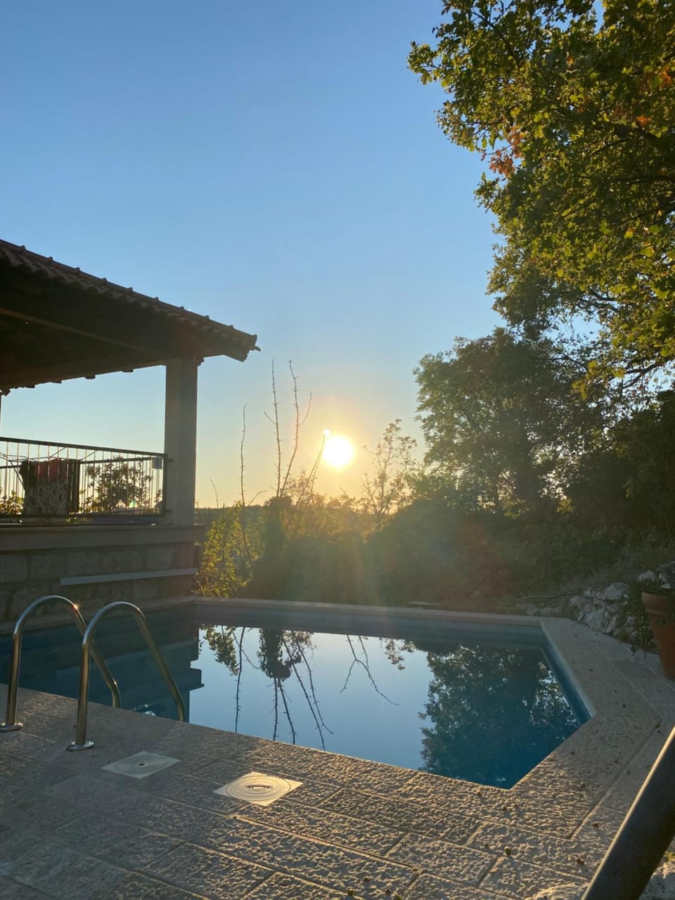 Swimming pool, Sunrise
