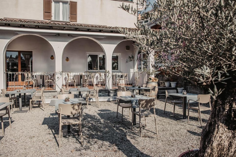 Restaurant/places to eat, Garden