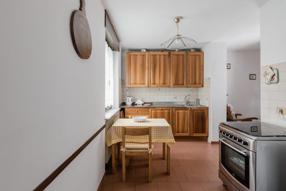 Kitchen or kitchenette, kitchen