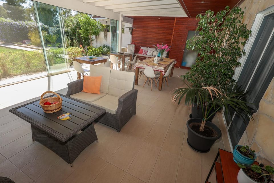 Patio, Seating area, Dining area, Garden view