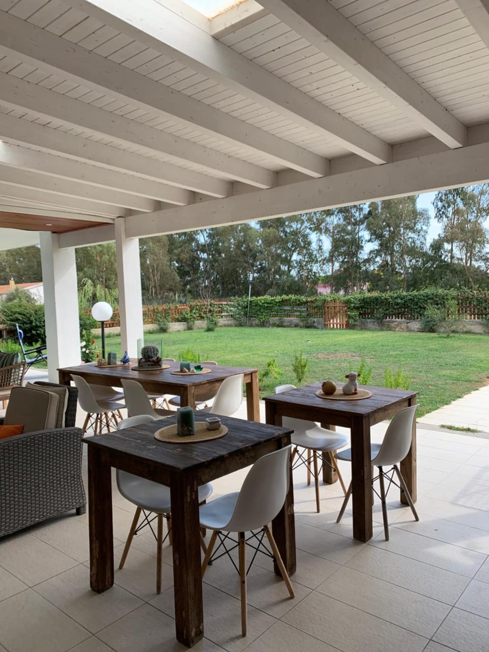 Garden, Seating area, Garden view