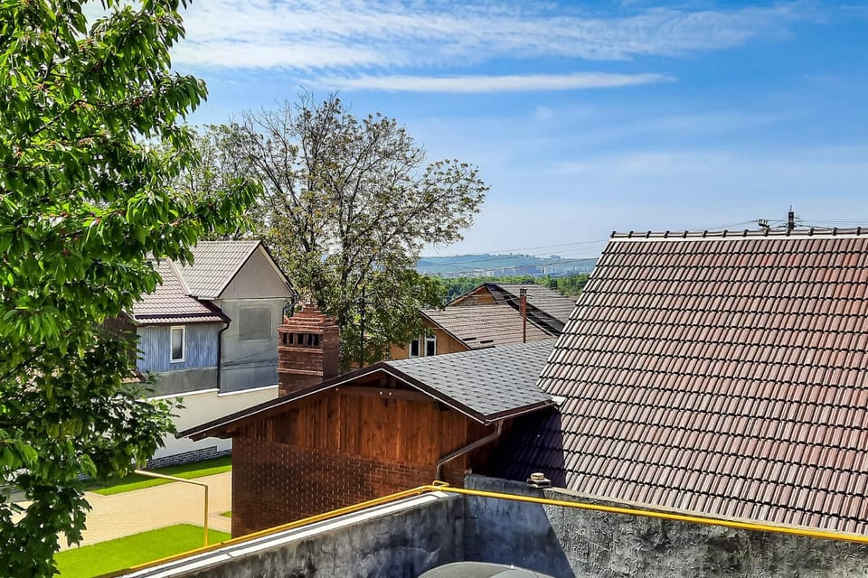 View (from property/room), Quiet street view, Inner courtyard view