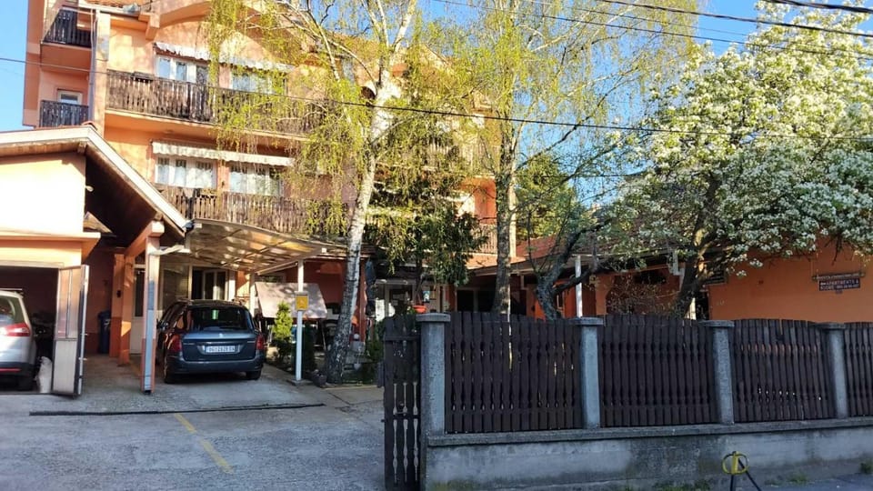 Apartments & Rooms -PANORAMA MDLL BELGRADE Apartment in Belgrade