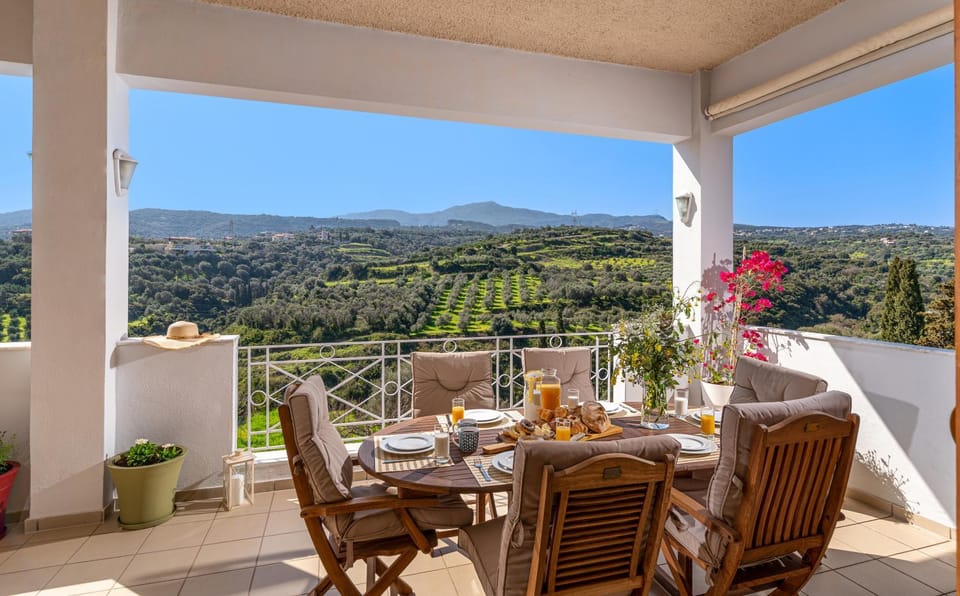 View (from property/room), Balcony/Terrace