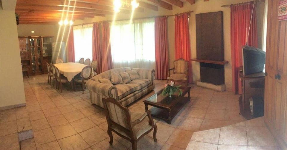 Casa Canelo House in Santiago Metropolitan Region
