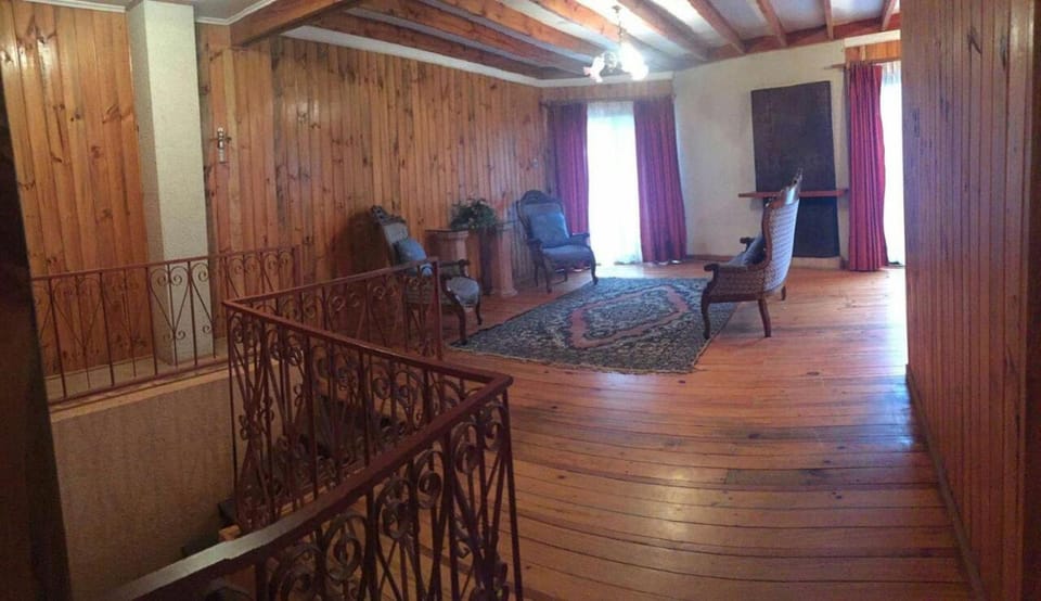 Casa Canelo House in Santiago Metropolitan Region