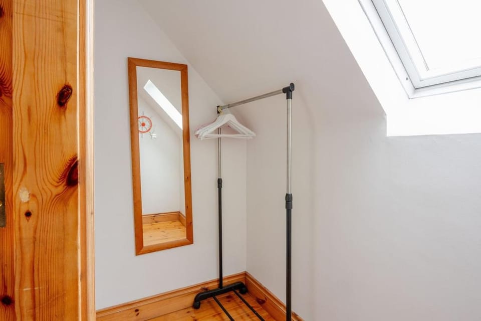 Lorna's Apartment Self Catering Holiday Home Apartment in County Clare