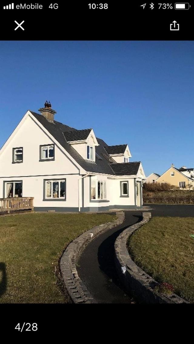 Lorna's Apartment Self Catering Holiday Home Apartment in County Clare