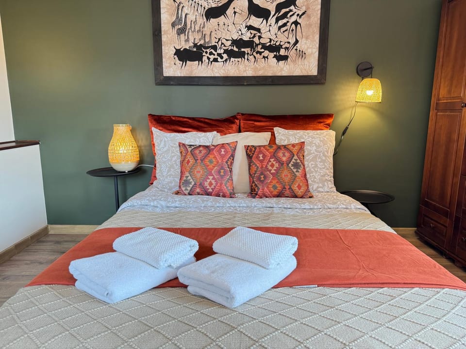 Bed, Bedroom
