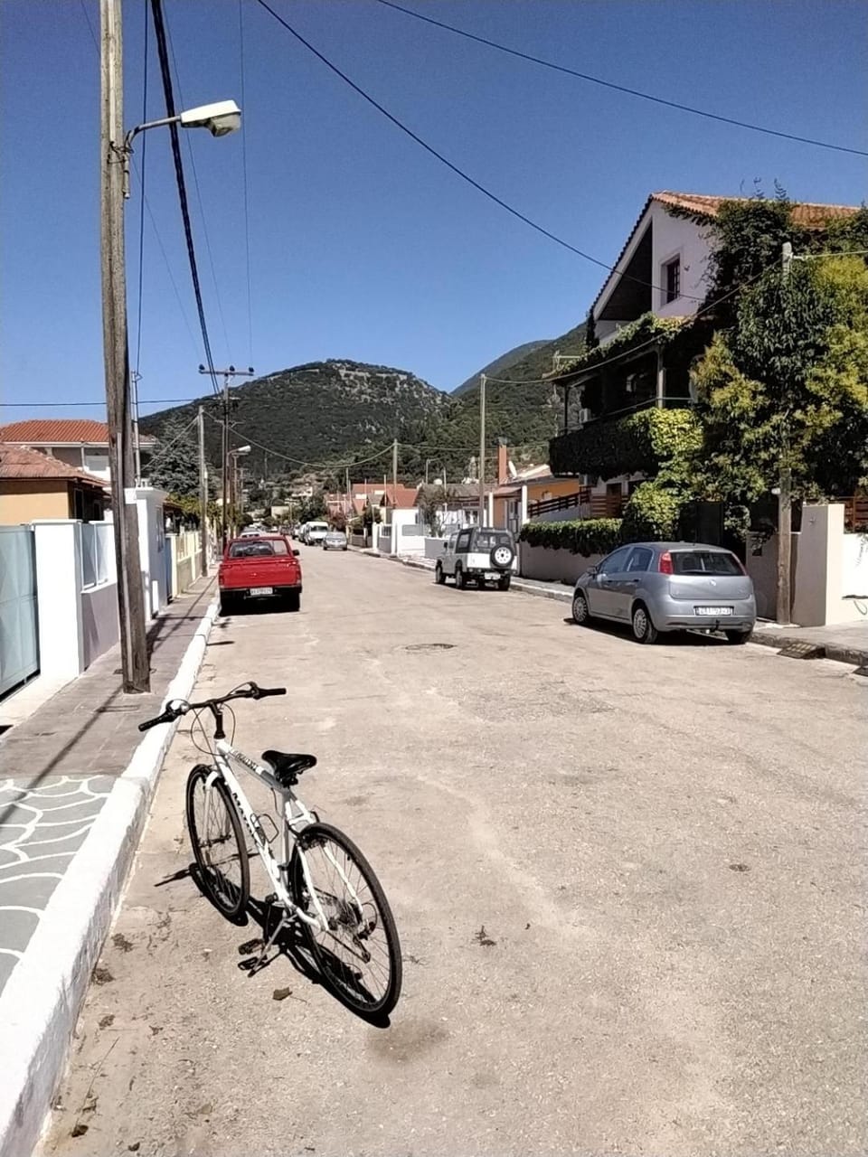 Neighbourhood, City view, Mountain view