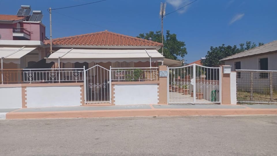Property building, Street view