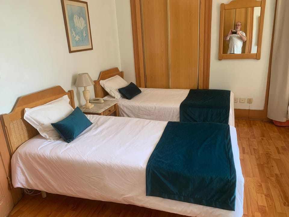 Bedroom, towels, wardrobe